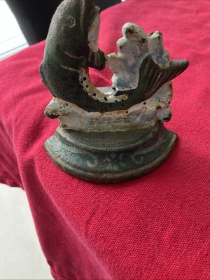 Vintage Gusseisen Fisch aus Wasser Türstopper