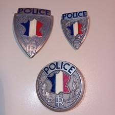 3 insignes de Police Nationale de casque MO -casquetteADS-képi , état neuf