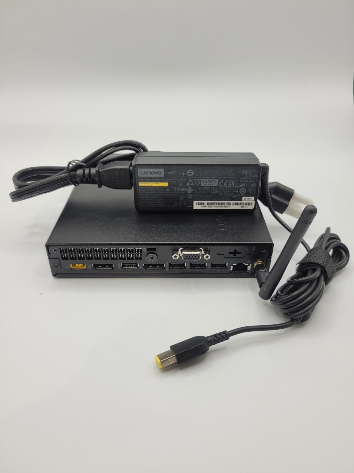 Lenovo ThinkCentre M910Q Tiny i5-6500T 8GB 256GB SSD 2DP/1VGA Wifi Win10 Pro - Picture 3 of 3