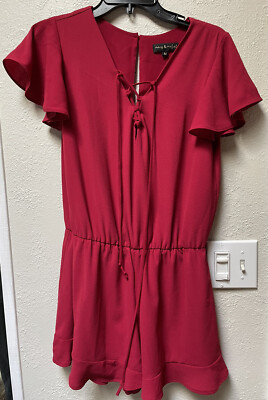 Mary & Mabel SZ M Lace Up Shorts Romper Ruffle Hem Short Sleeve Wine Red Maroon