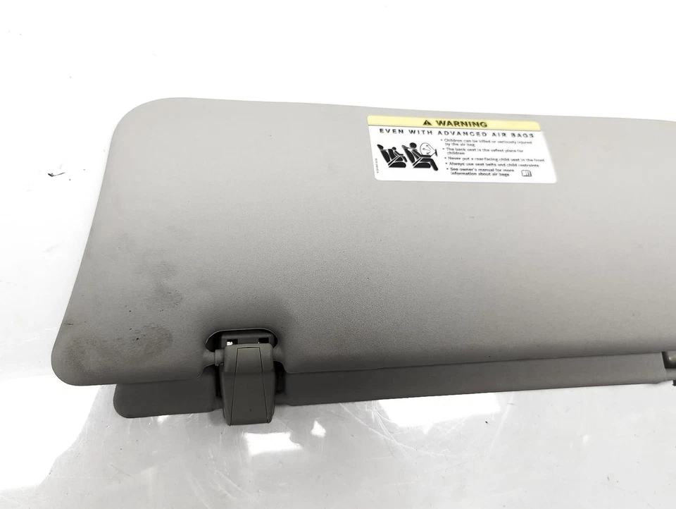 Mercedes-Benz Ml350 2006-2008 lado del pasajero primario y segundo parasol gris Foto 4 de 4