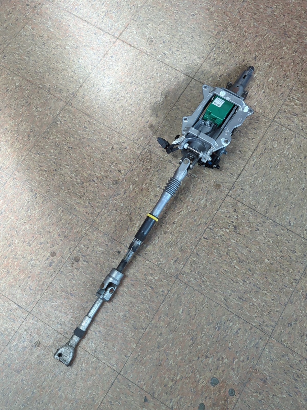 Maserati Ghibli 2014-2017 Steering shaft