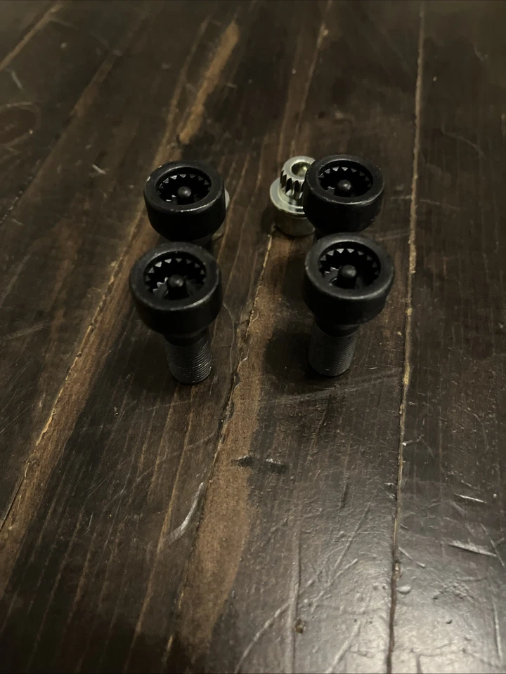 Juego de pernos de bloqueo de rueda InternalSpline genuino BMW M14x1.25 36136776076 Foto 2 de 4