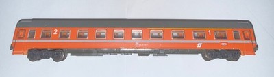 ROCO 4237A, OBB Austria, cl 2 pass. coach, N Scale, E51.