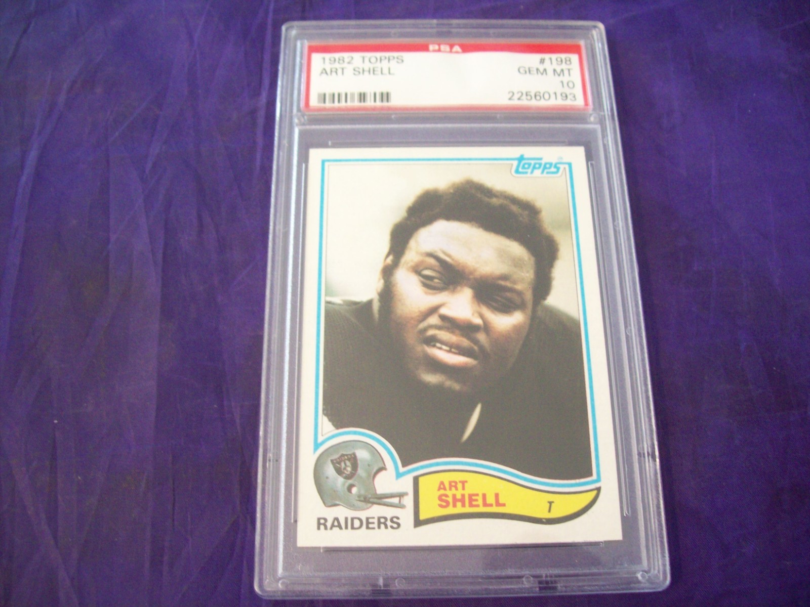 1982 TOPPS FOOTBALL #198 ART SHELL PSA 10