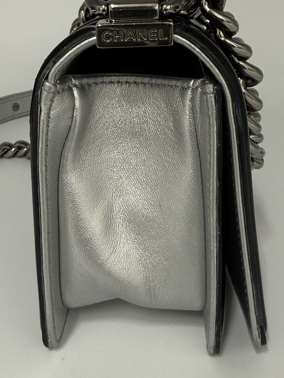 Chanel Plexiglass Pattern Two Tone Boy Bag - image 4