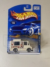 2001 Hot Wheels 1/64 Ice Cream Truck #136