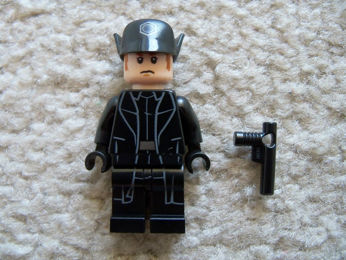 LEGO Star Wars Original General Hux w/ Gun From 75104 The