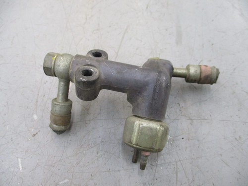 HONDA CB750 CB 750 SOHC FRONT BRAKE LIGHT SWITCH T HOSE FITTING - Picture 3 of 4