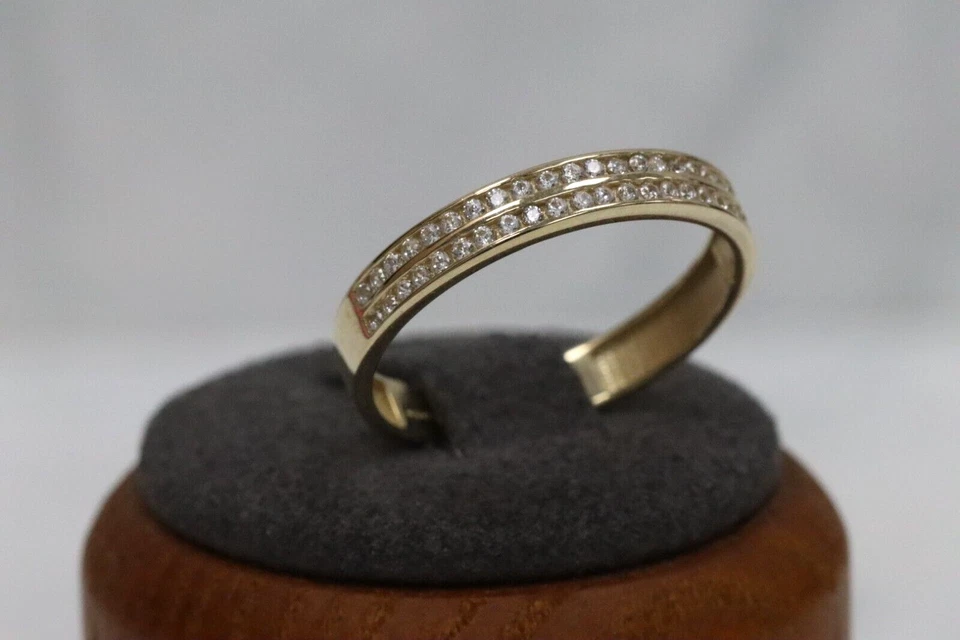 9ct Yellow Gold Cubic Zirconia Half Eternity Ring - Size R - Image 4 of 4