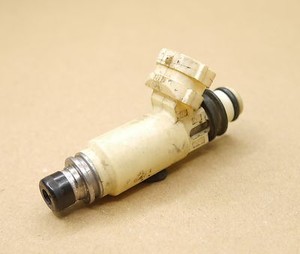 Daihatsu Cuore VI / L7 / L701 1,0L 41Kw 56Ps Einspritzdüse Injektor