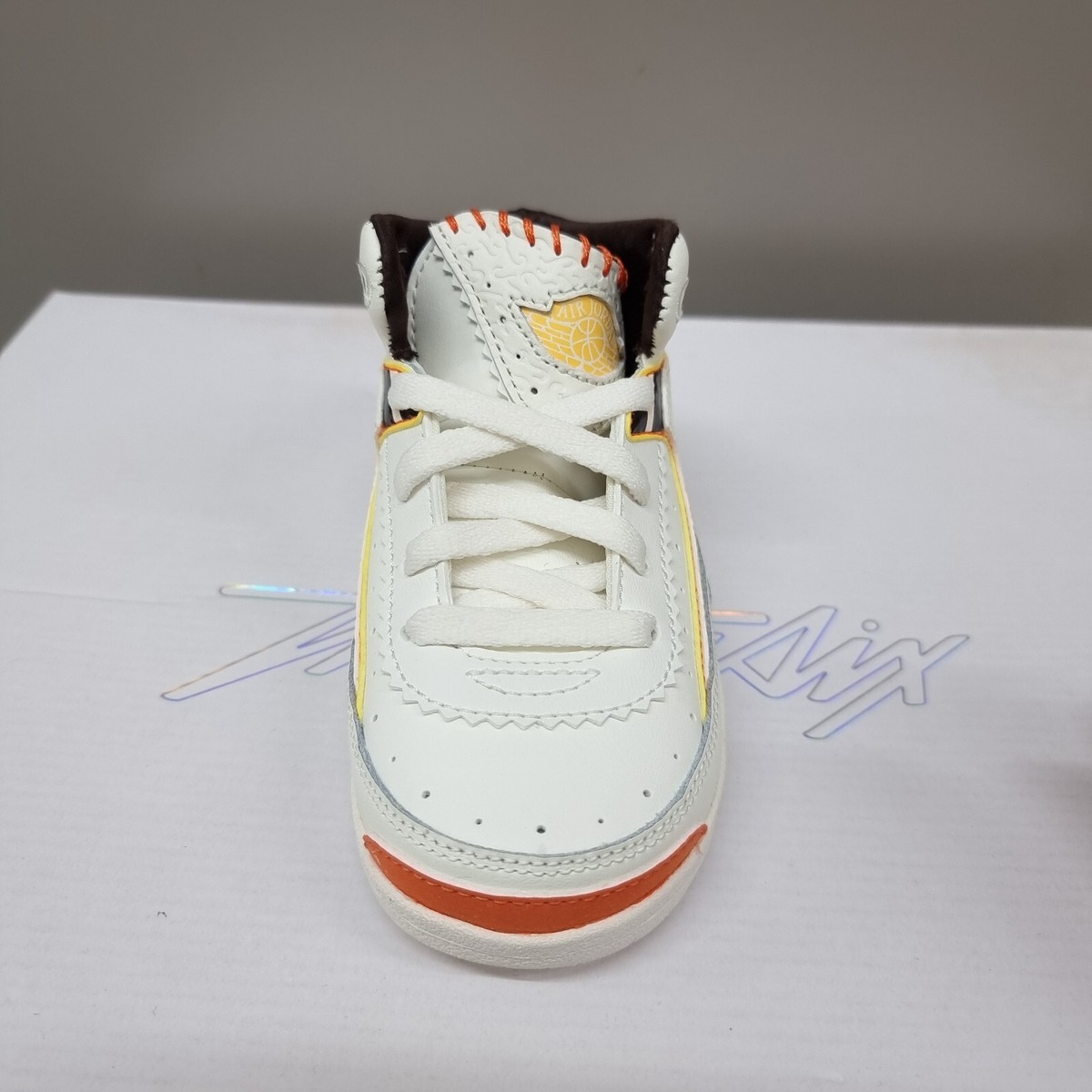 Maison Chateau Rouge × Air Jordan 2 18cm Air Jordan 2 Maison Château Rouge Review - YouTube