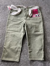Women's Lee Classic Fit Green Slimming Capri w/ Belt Jeans Size 14P