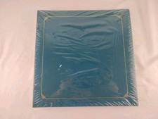 New and Sealed Creative Memories 12x12 Album Green Gold Trim Open Spine