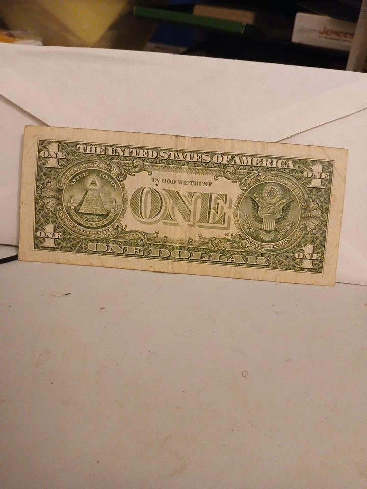 Billete De Dollar Con Estrella - Imagem 2 de 2