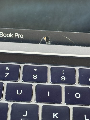 Apple MacBook Pro 13” A1706 EMC 3163 READ - Afbeelding 2 van 10