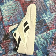 Reebok Mens White/Black Solid Low Top Lace-Up...