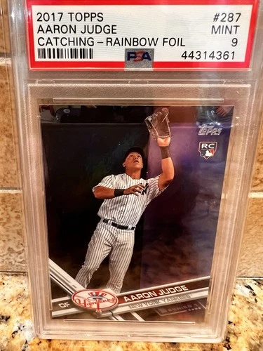 2017 Topps - Aaron Judge #287 Rainbow Foil (RC) Catching PSA 9