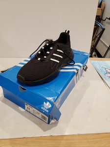 eg9575 adidas