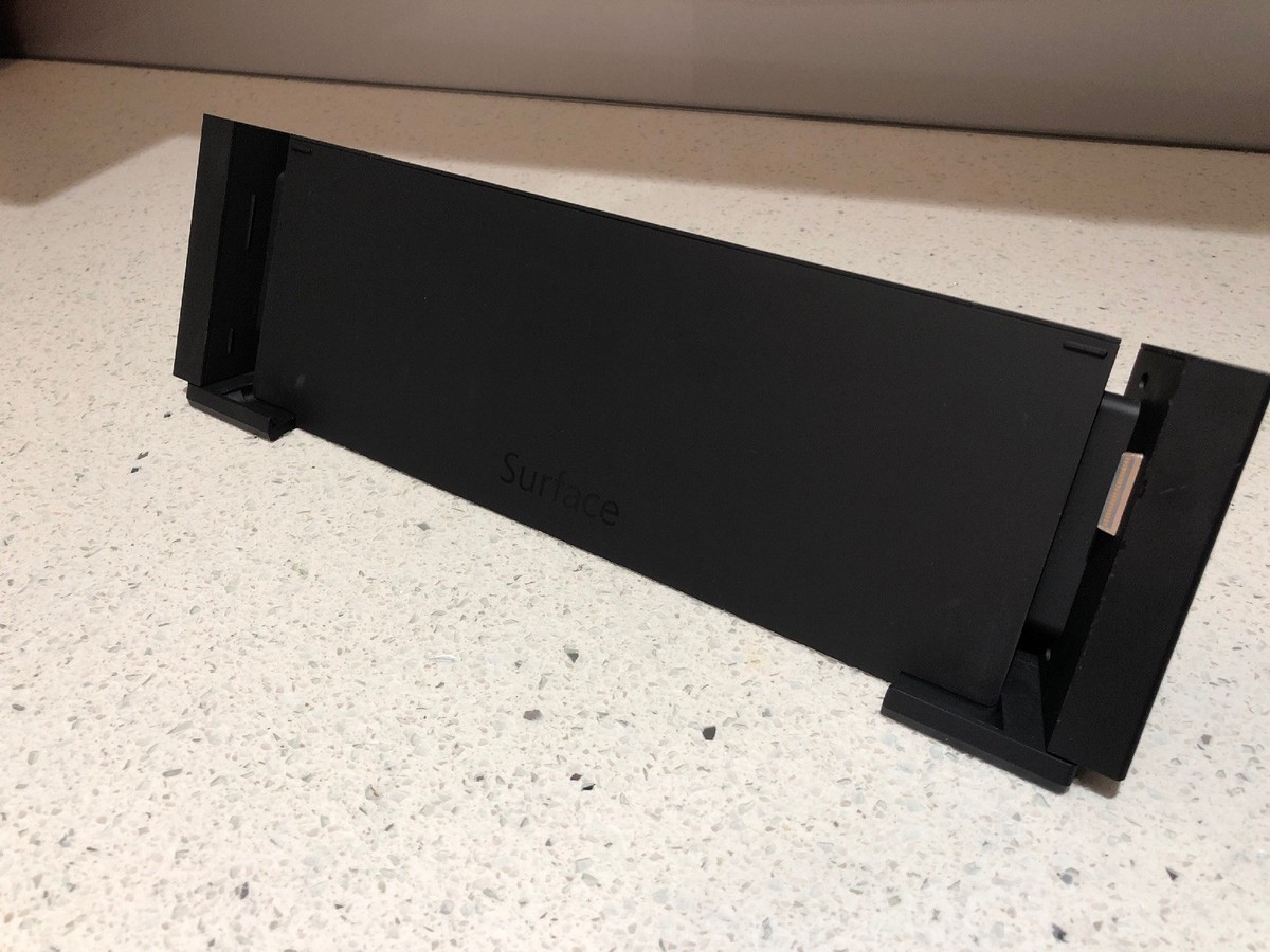 Microsoft Surface Pro 4 / Pro 3 Docking Station Model 1664