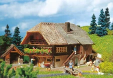 Faller 131324 HO 1:87 Kit of a Black Forest farmhouse - NEW 2025
