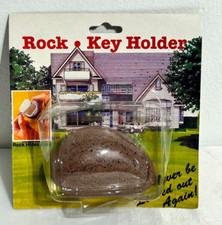 Outdoor Rock Hide A Key Faux Fake Emergency Storage Spare Key Holder   O1
