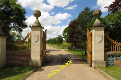 Foto 6x4 Tor zum Rycote Park und Kapelle Tiddington \/SP6504 um 2014