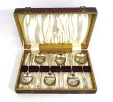 Set of 6x Craftsman Plate EPNS Silver Plated Soup Spoons in Display Case