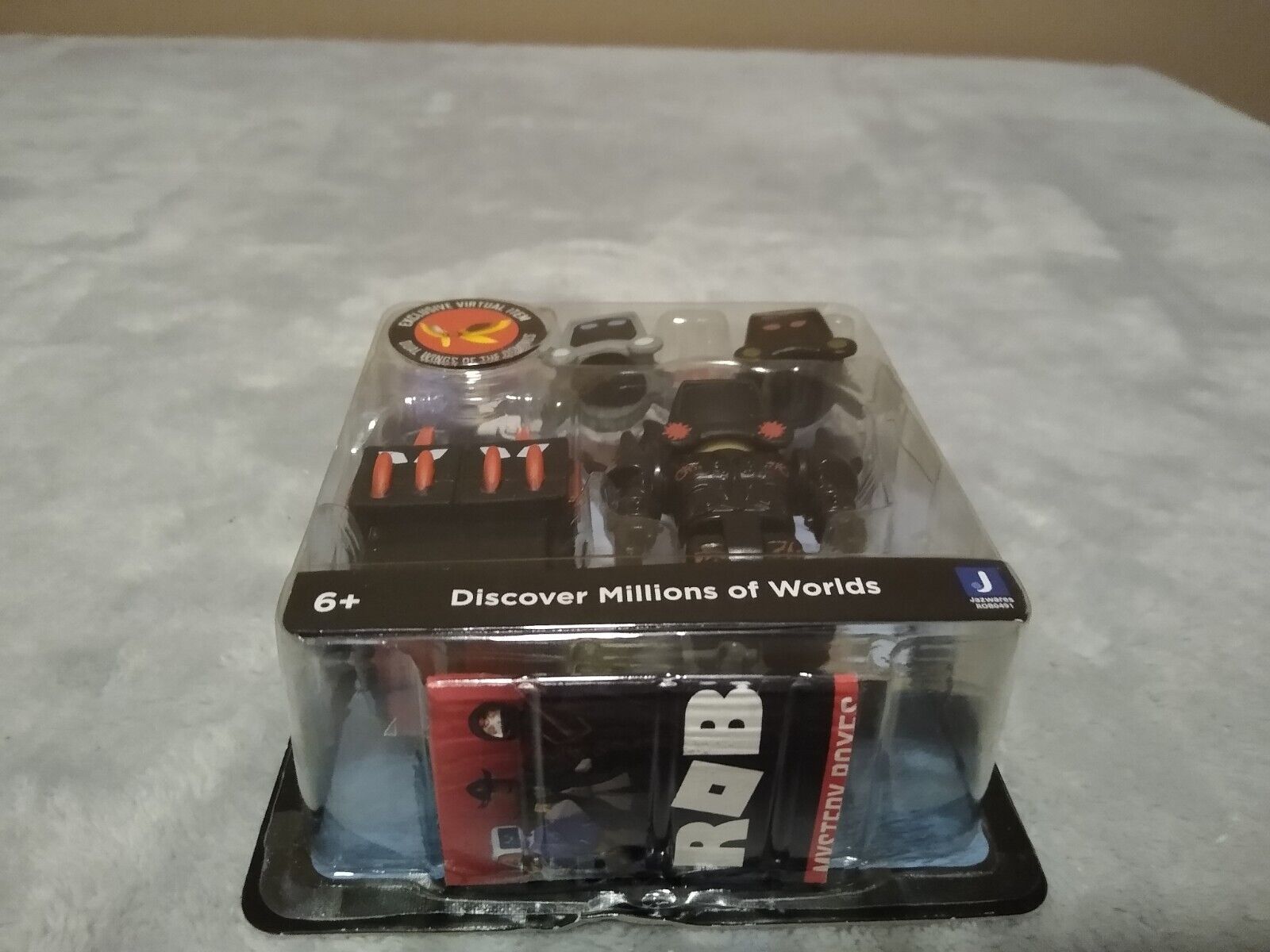 Roblox ULTIMATE DOMINUS LEGEND 2.5 In Figure Dual Wings Virtual Code  Accessory