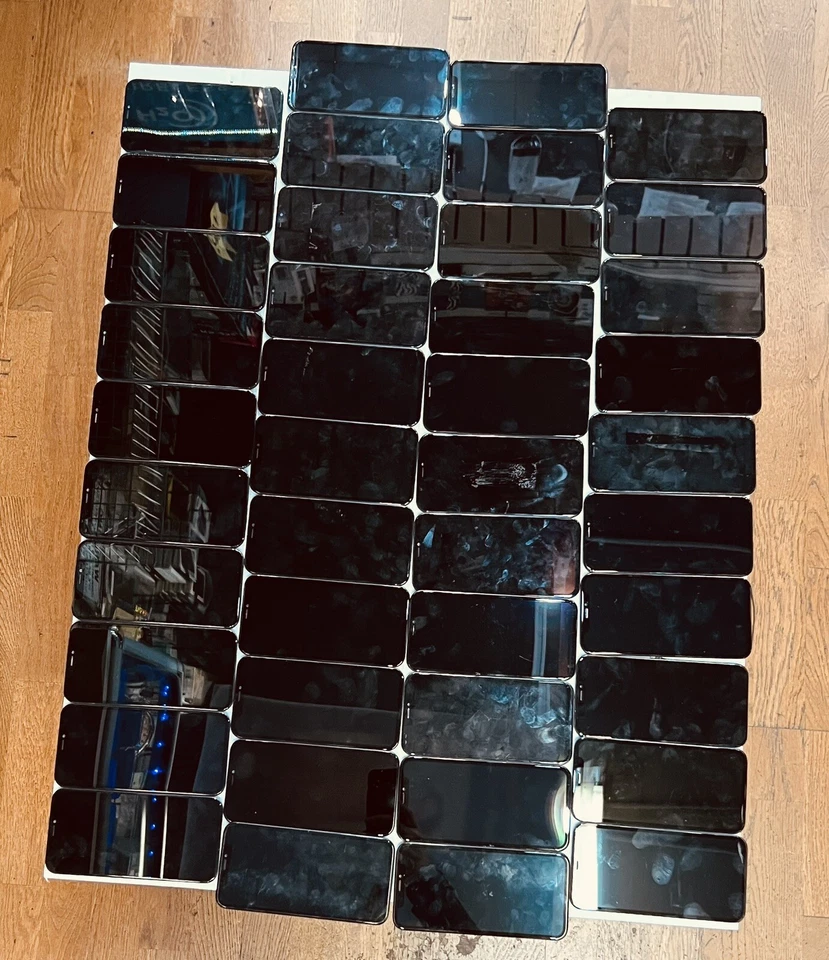 Lot of 45x iPhone XR Screens LCD Display(Not Tested)No Cracks for Parts Sold As - Image 2 of 2