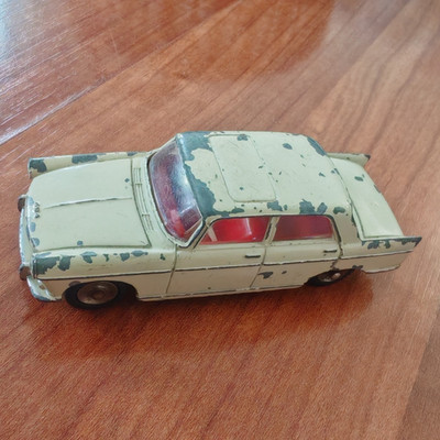 Dinky Toys Peugeot 404 PL 17 Modellauto Konvolut Metall, mehrfarbig