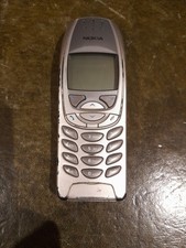 Teléfono móvil Nokia 6310i vintage