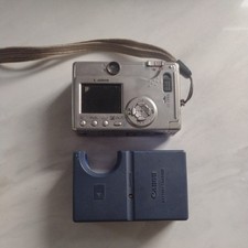 Canon PowerShot S200 DIGITAL ELPH 2.0MP Compact Digital Camera Silver Untested