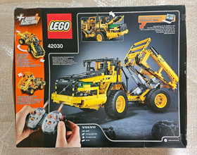 LEGO Technic 42030 Volvo L350F Wheel Loader Remote-Controlled 1636pcs NEW Sealed