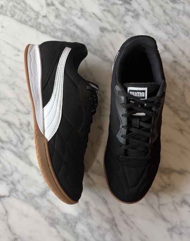 Puma King Top Indoor Soccer Shoes