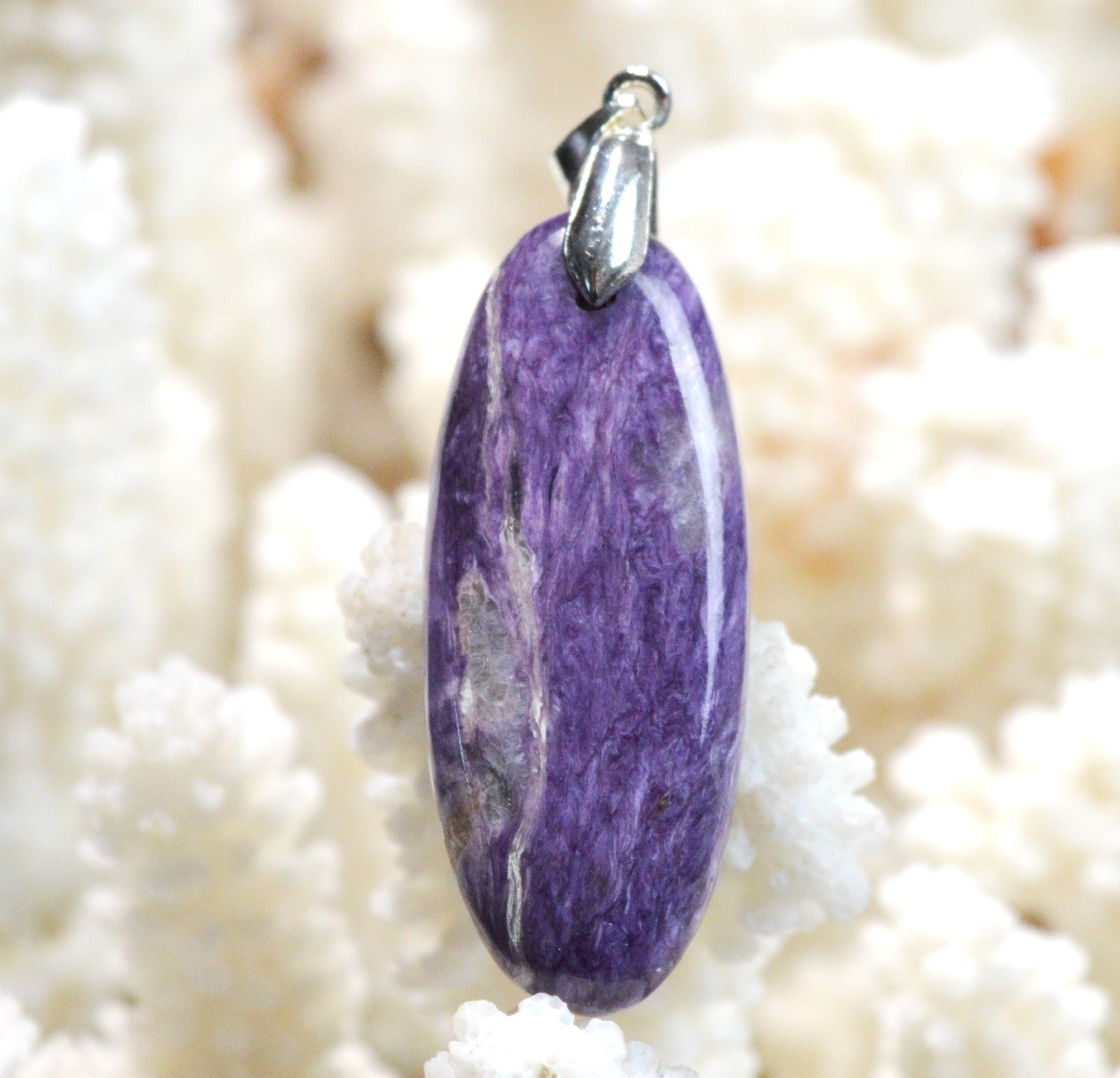 Charoite véritable pendentif cabochon violet 45 carats bijoux pierre naturelle de Russie FZ89