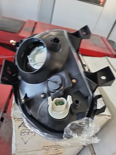 SCHEINWERFER VORNE LINKS RENAULT CLIO II DJAUTO 1998- -2001 BODEN SCHWARZ NEU - Bild 5 von 8