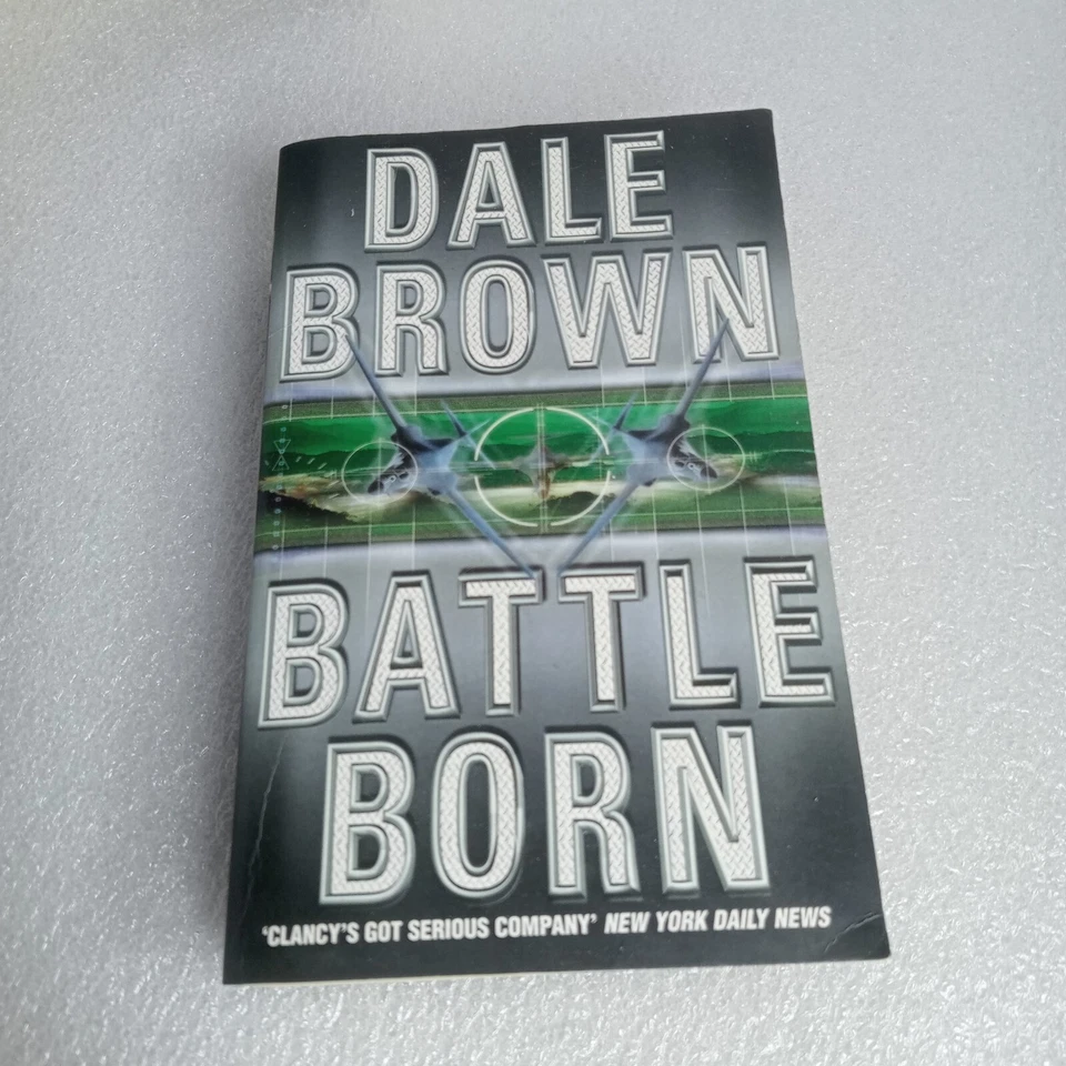 8 X Dale Brown Pequeño Paquete de Rústica Militar Ficción Thriller Espionaje Acción Foto 2 de 4