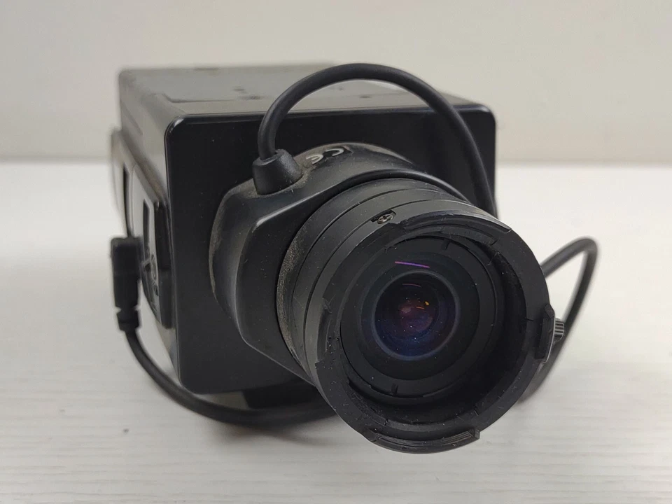 Used Panasonic WV-CL924A 1/2" Day/Night WDR CCTV Security Camera w/2.7-8mm Lens - Image 2 of 4