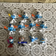 Lot of 11 2013 plastic Smurf figures some duplicates - Cake Toppers