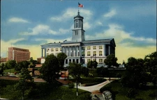 Nashville Tennessee State Capitol building and grounds ~ unused postcard sku055