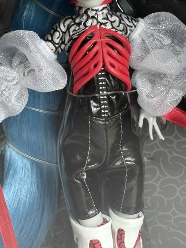 New Monster High Collectors Ghouluxe Ghoulia Yelps Doll Mattel - Picture 3 of 6