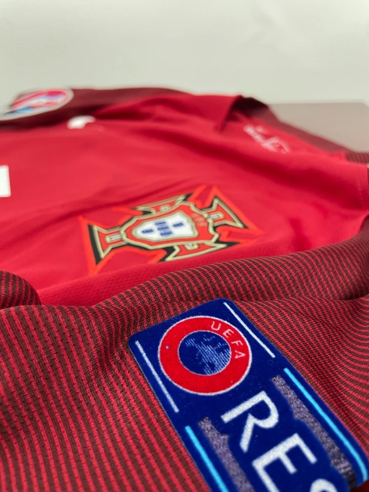 Camiseta manga larga local Cristiano Ronaldo #7 - Icónica Portugal 2015-2016 Foto 4 de 4