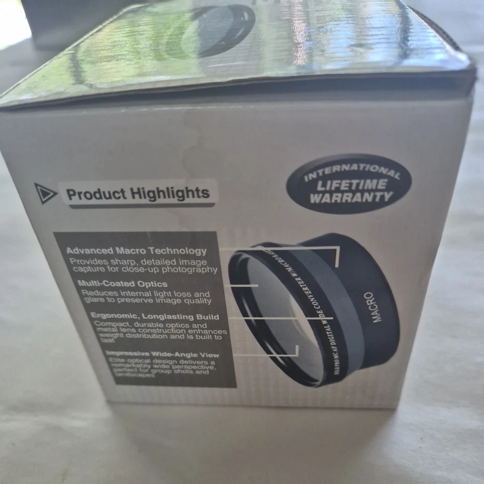 0.45x Wide Angle + Macro Lens Converter 72mm Thread for DSLR  - Image 2 of 4