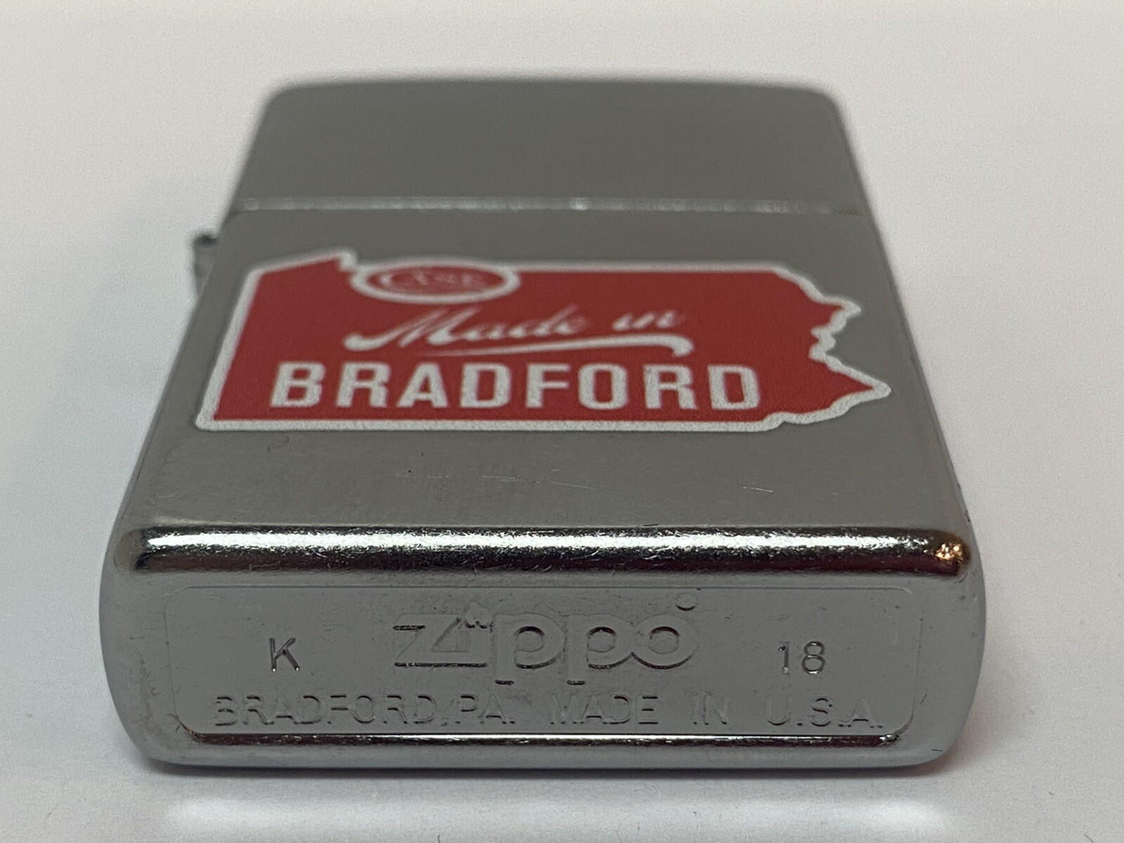 ZIPPO USA 2019 CASE XX BRADFORD PENNSYLVANIA STREET CHROME LIGHTER