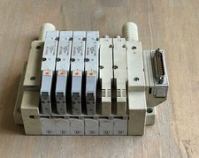 SMC PNEUMATIC MANIFOLD WITH 4-SV2100-5FU SOLENOID VALVES