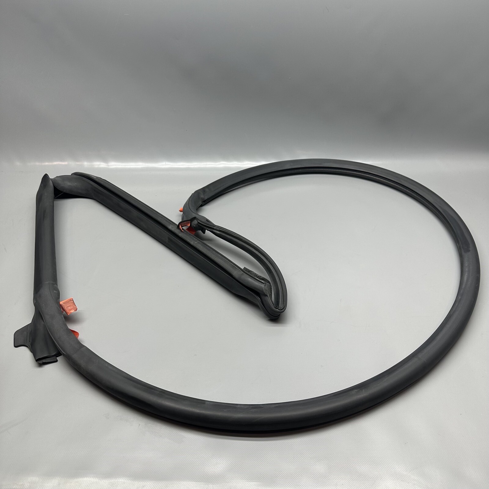 MASERATI DOOR OPENING FRONT GASKET OEM 670172827