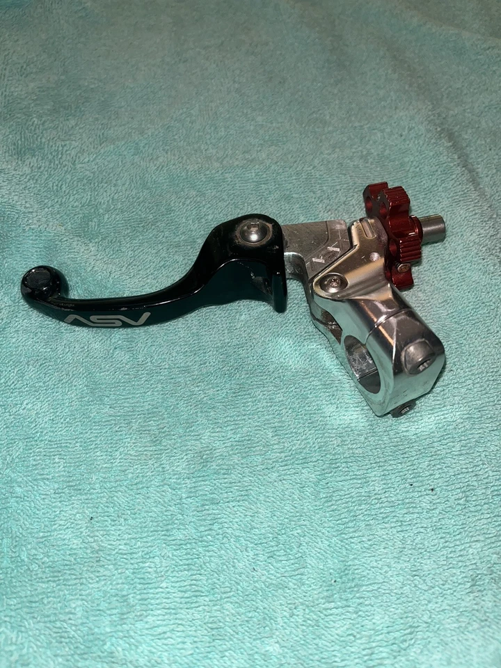 Palanca de embrague o freno todoterreno ASV irrompible F2 con percha negra Foto 3 de 4