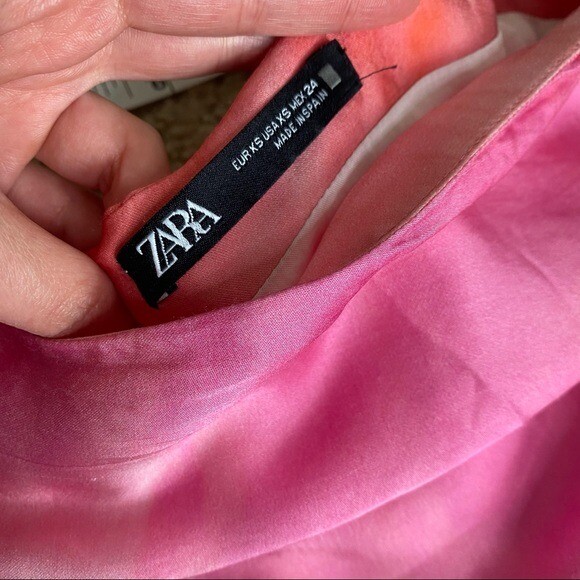 ZARA HOT PINK BARBIE SILKY RUCHE MIDI SKIRT SIZE XS Gem