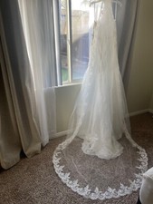 David's Bridal Wedding Dress Sweetheart Trumpet V3680 w/beaded sash Size 14 NEW